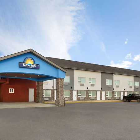Days Inn By Wyndham Wainwright Экстерьер фото
