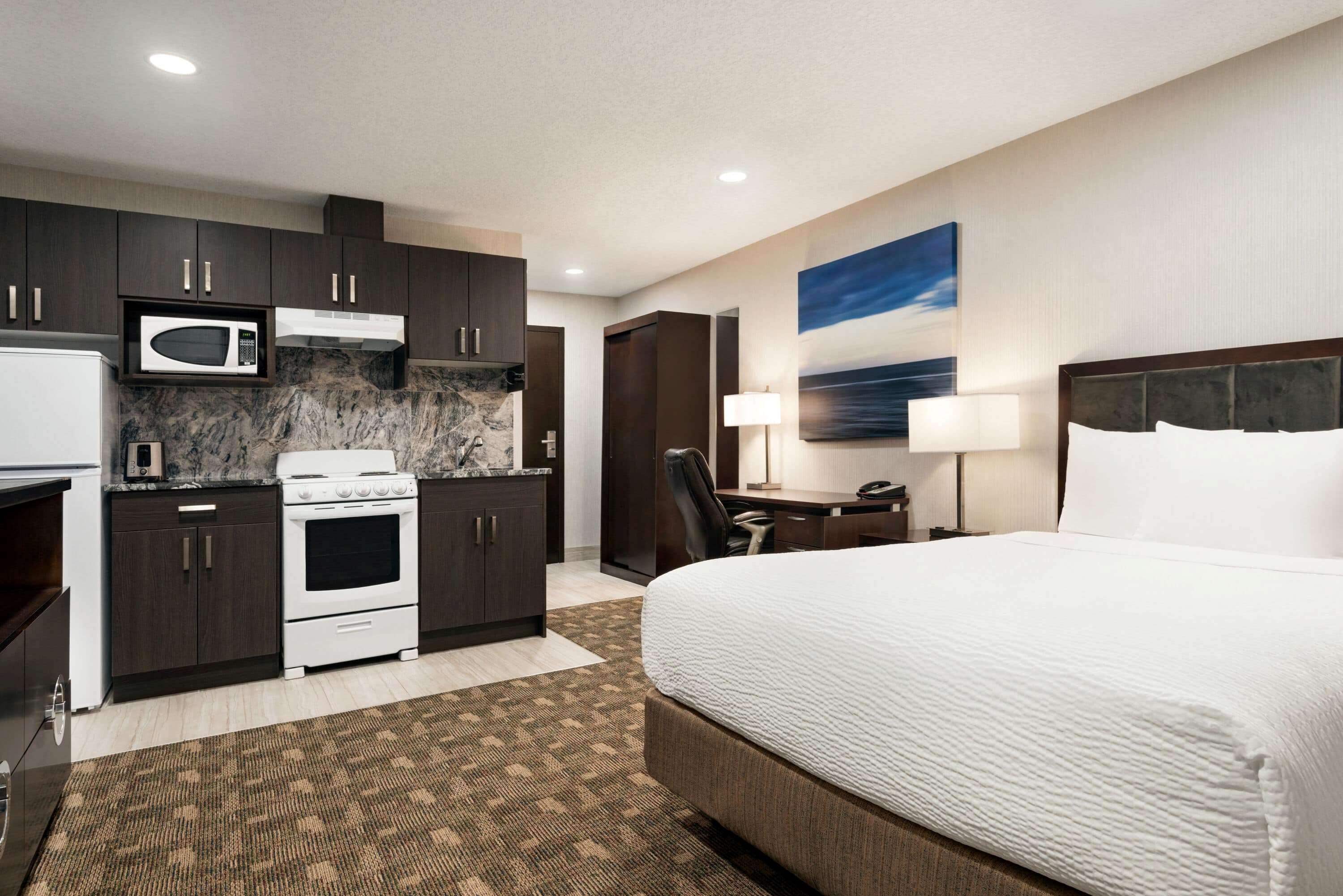 Days Inn By Wyndham Wainwright Экстерьер фото